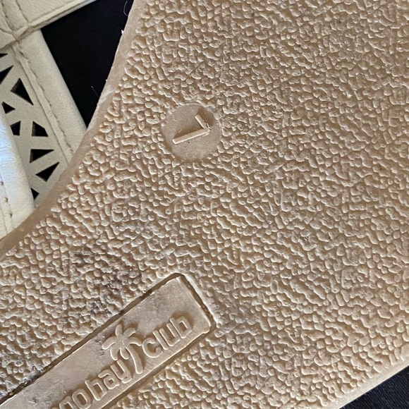 Montego Bay Sandels - Picture 4 of 4